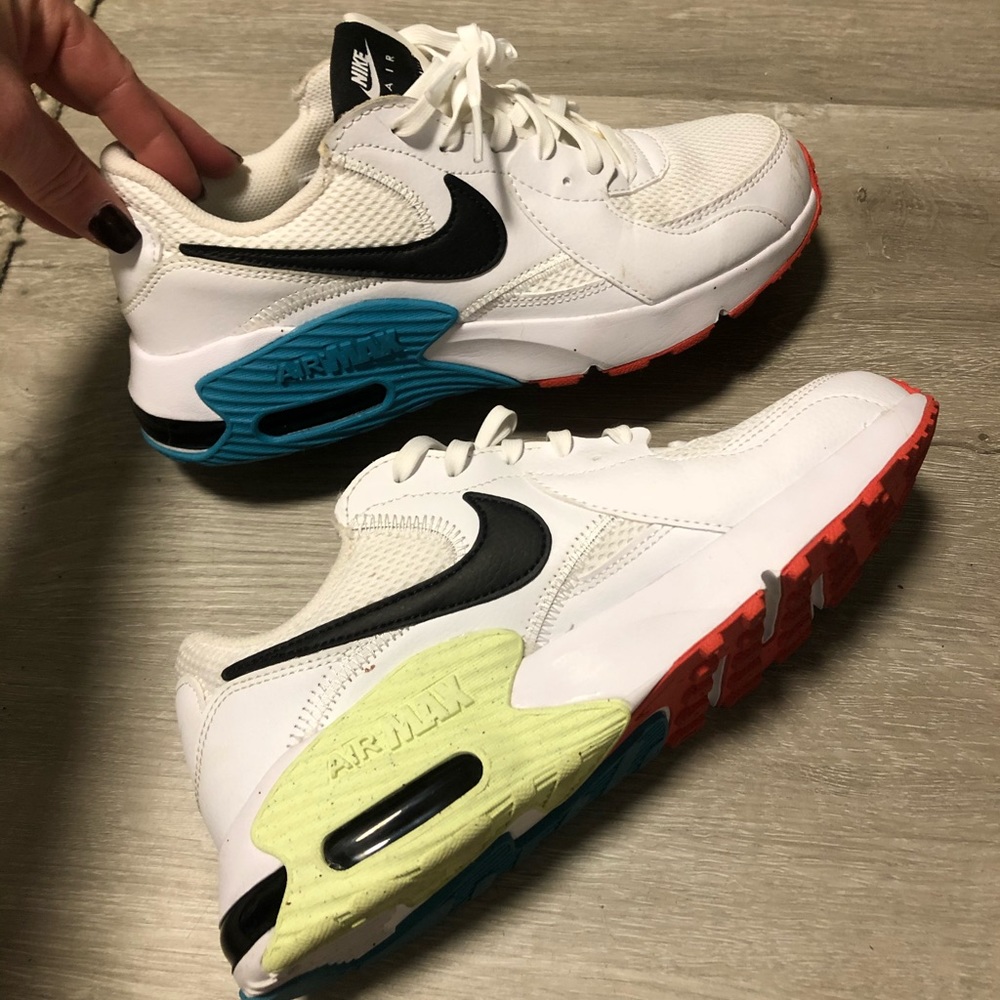 Air Max size 8.5 sneakers